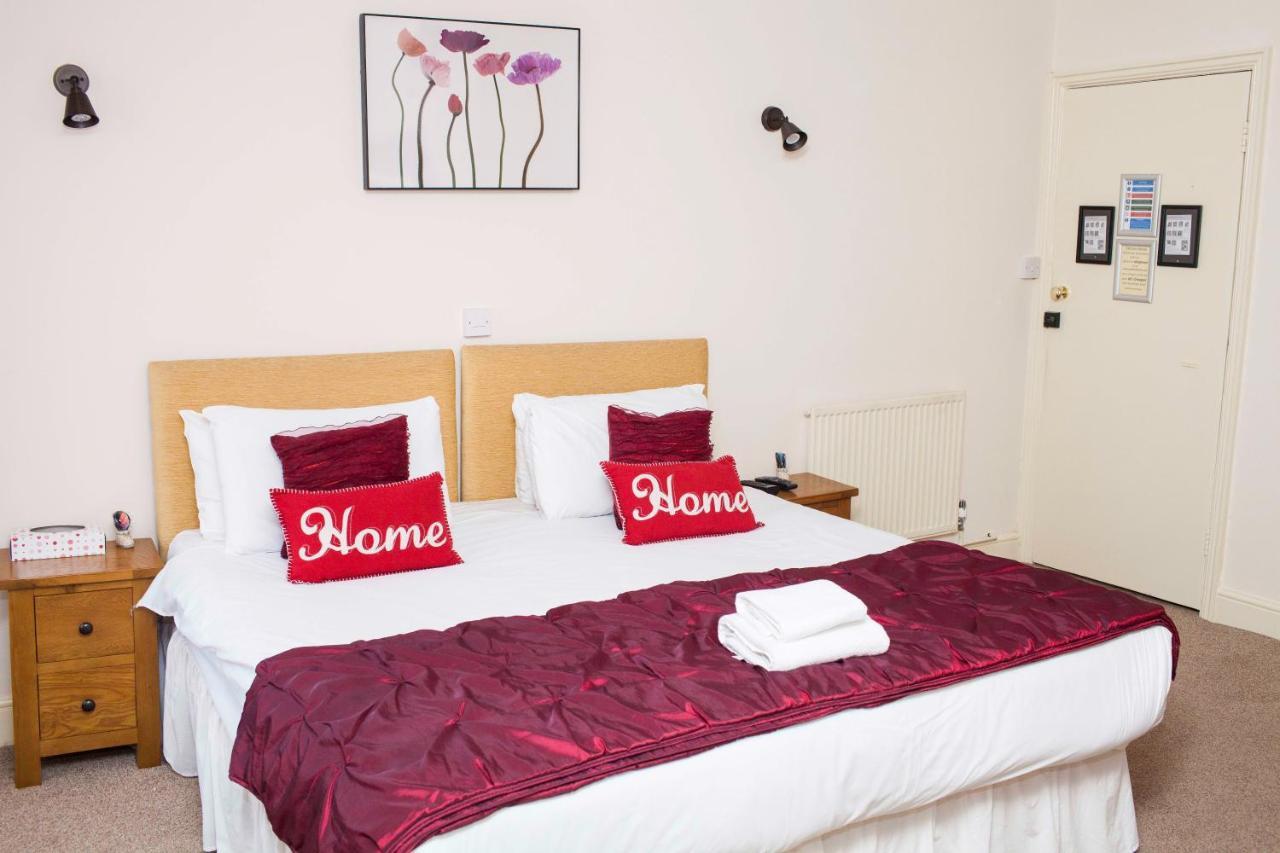 The Castle Inn Hotel Steyning Room photo